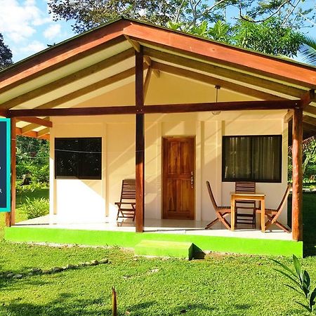 Hotel & Cabinas Nadine Cahuita Exterior foto