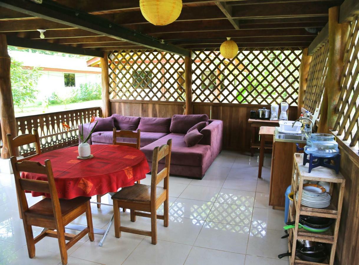 Hotel & Cabinas Nadine Cahuita Exterior foto