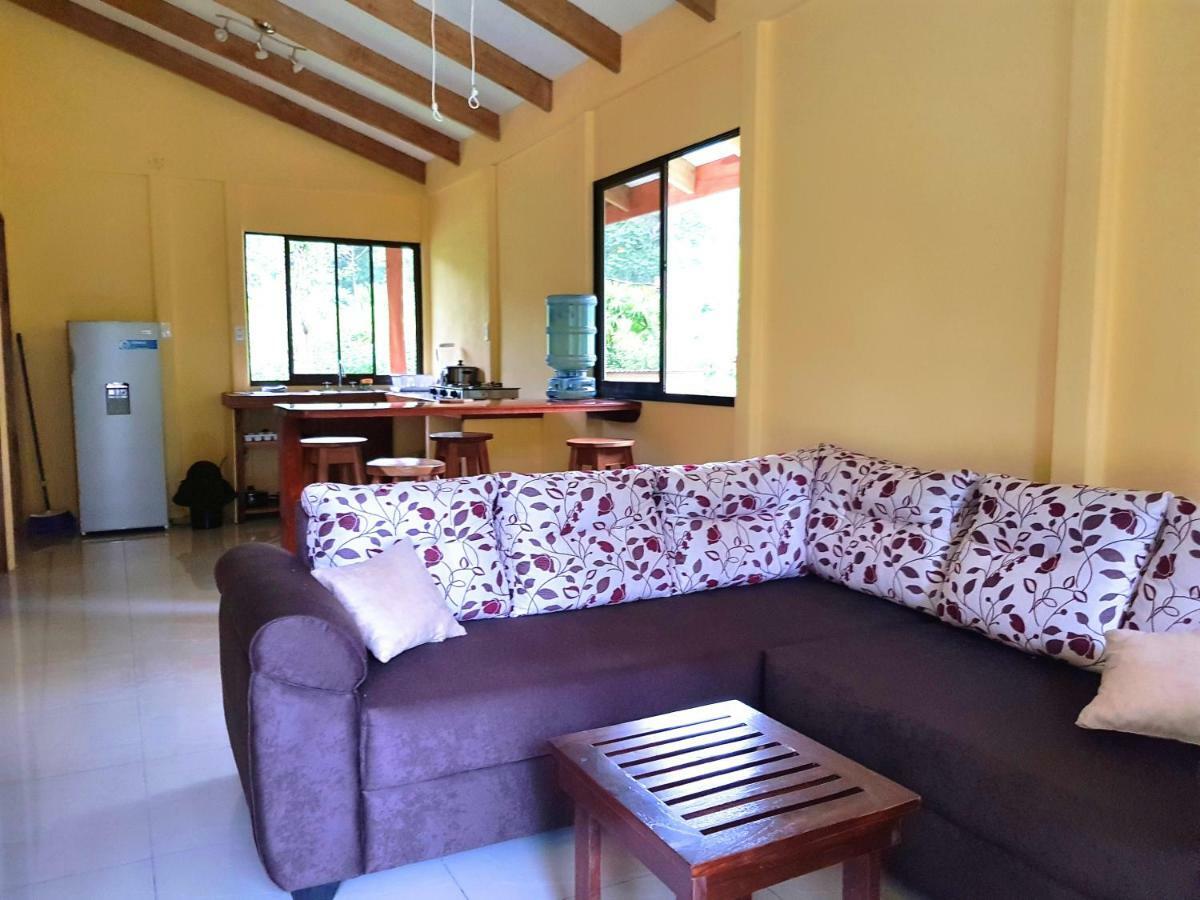 Hotel & Cabinas Nadine Cahuita Exterior foto